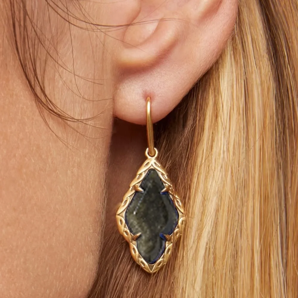 Kendra Scott add some